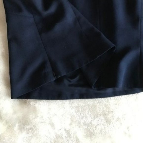 Host Pick - Amanda Smith Ladies Navy Blue 3-piece suit with skirt - Picture 6 of 9